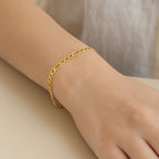 14k Yellow Gold Lite Figaro Bracelet (4.70 mm) 7"