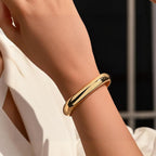 Classic Bangle in 14k Yellow Gold (13.50 mm)