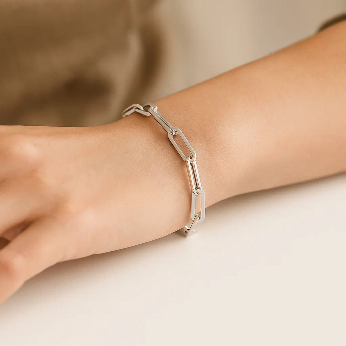 14K White Gold Extra Wide Paperclip Chain Bracelet (6.10 mm)
